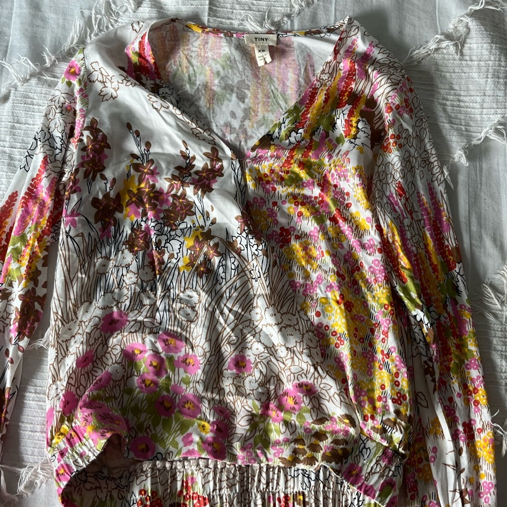 Floral long sleeve blouse